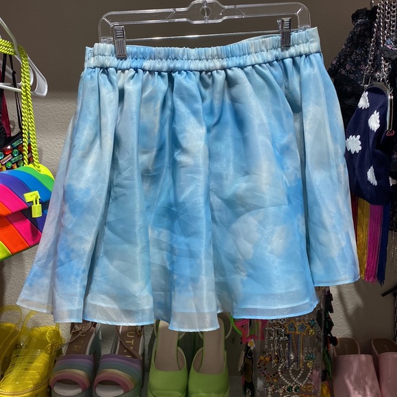 Cloud selkie skirt - Picture 2 of 3